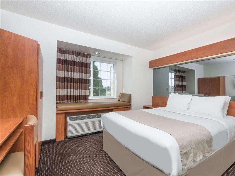 Microtel Inn & Suites By Wyndham Rice Lake Exterior foto