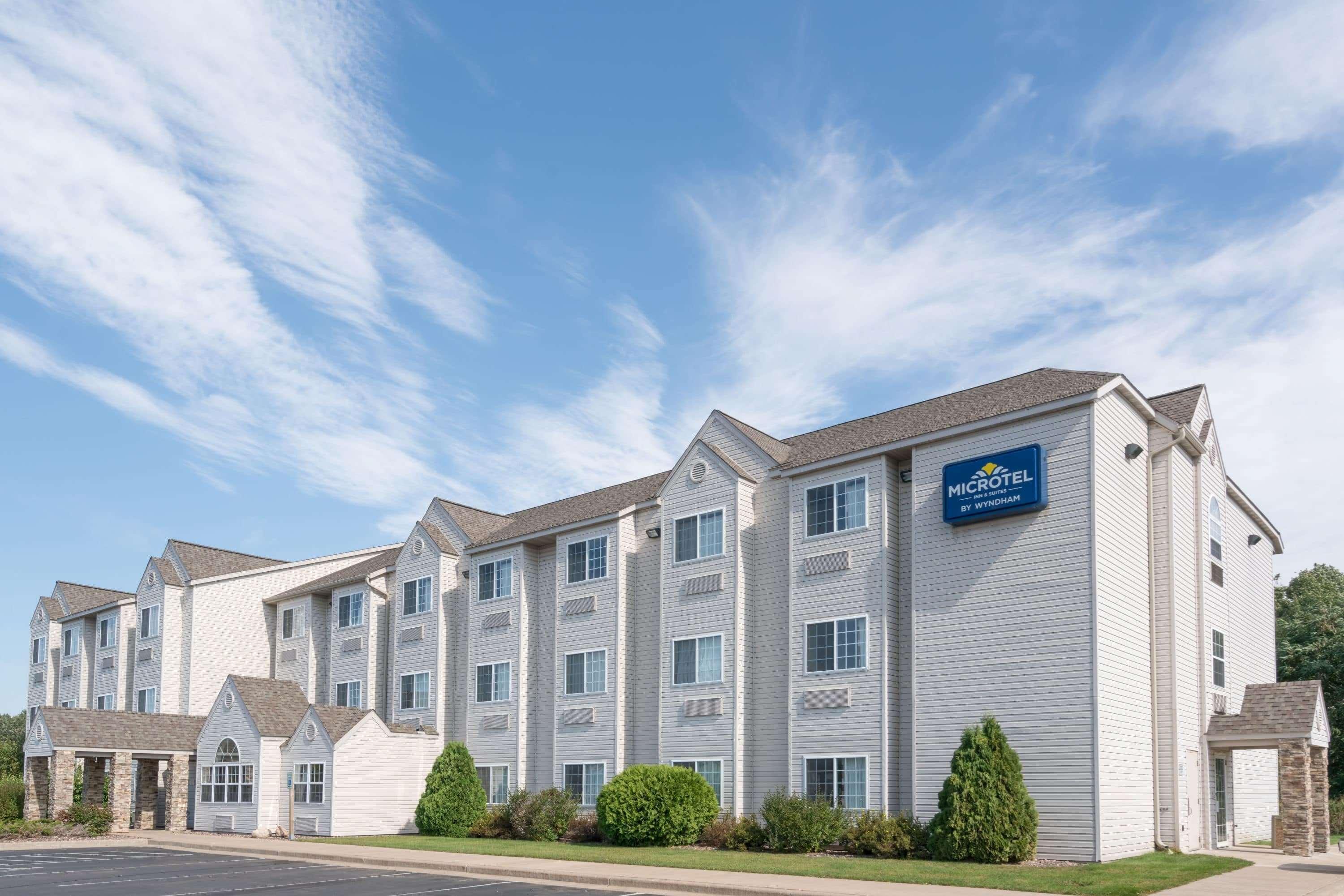 Microtel Inn & Suites By Wyndham Rice Lake Exterior foto